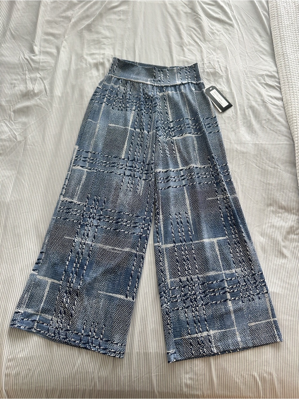 CLARA SUNWOO Blue and White Gacho Pants